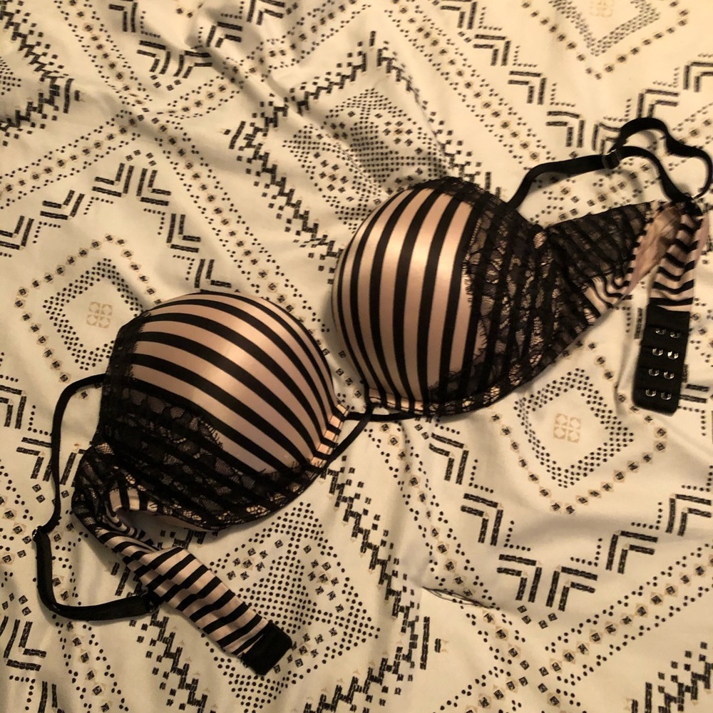 Victoria secret bombshell bra